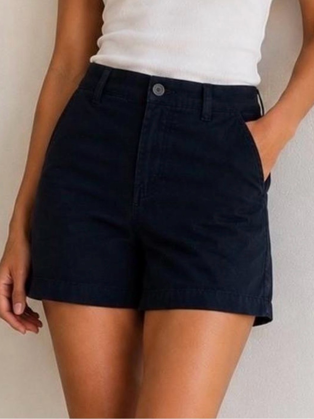a.n.a Black mid-Rise Women's Twill Shorts 7” inseam, Size 18 Plus Size